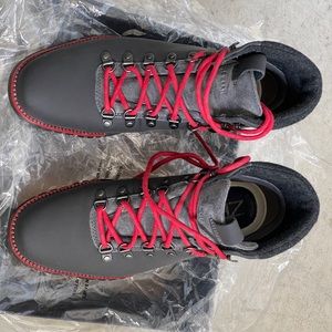 Cole Haan Men's Zerogrand Hiker Waterproof Hiking Boot (brand new)